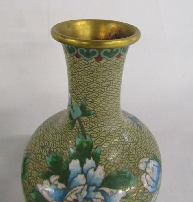 Pair of cloisonné vases depicting flowers and birds on wooden stands approx. 24cm (includes - Image 6 of 10