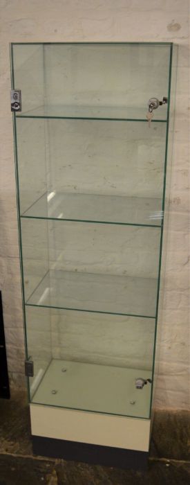 Glass display cabinet Ht 148cm W 45cm D 31cm