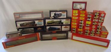 Collection of empty 00 gauge train, carriages and wagon boxes - includes Lima, Hornby and Bachmann