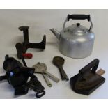 Selection of kitchenalia including spong mincer & cast iron cobblers last