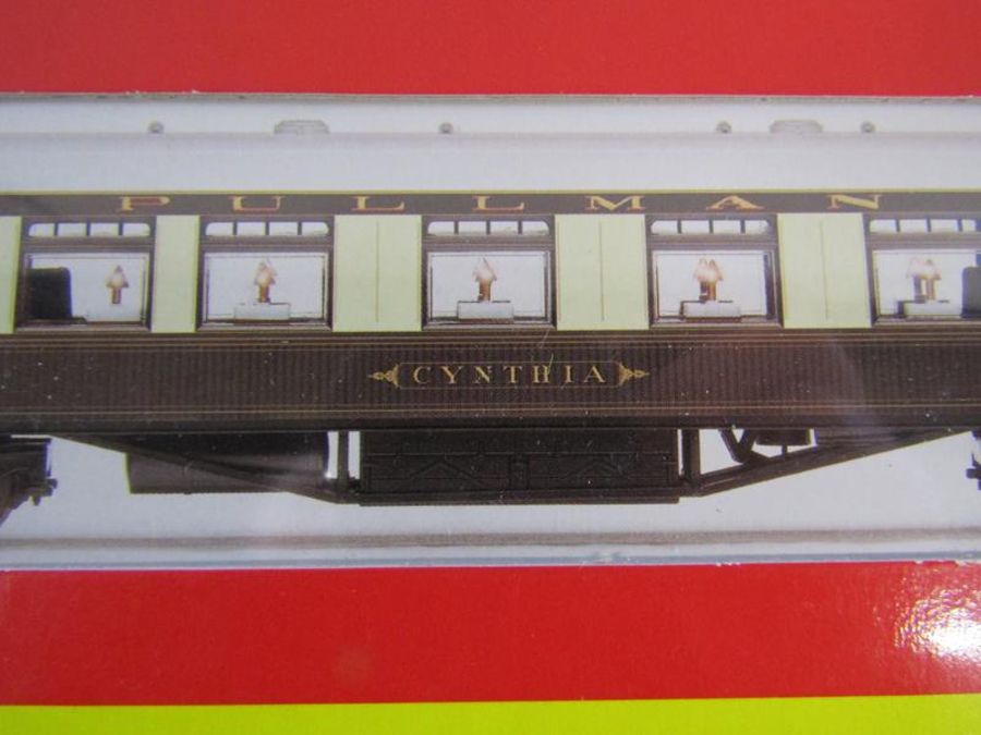 5 x Hornby 00 gauge carriages M37794 - Car No8 - Belinda - Cynthia - R229 Lucille Pullman car - - Image 7 of 8