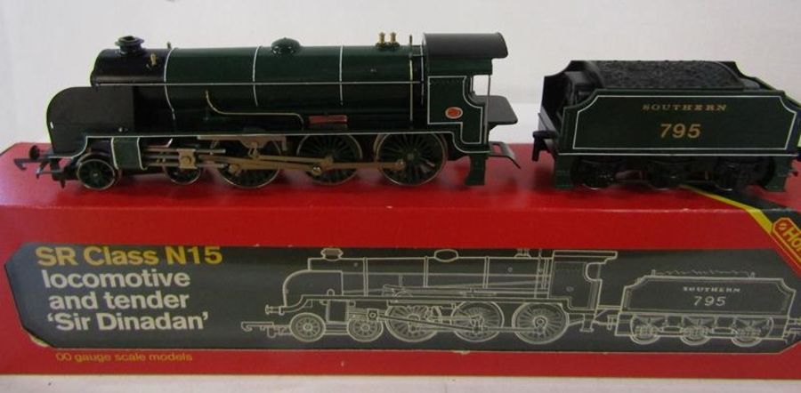 4 x Hornby 00 gauge Southern 795 R.154 S.R. Loco Sir Dinadan - 4472 L.N.E.R Class A1 Flying Scotsman - Image 4 of 7