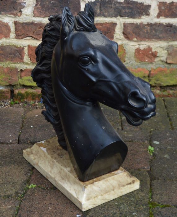 Sculptural horses head on marble base approx. 47cm high