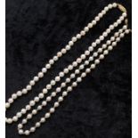 2 cultured pearl necklaces with 9ct gold clasps (one broken)