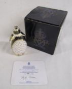 Royal Crown Derby endangered species 'Galapagos Penguin' limited edition 896/1000 paperweight