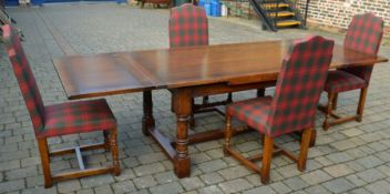 Titchmarsh & Goodwin reproduction 18th century draw leaf refectory in oak extending to 277cm by 99cm