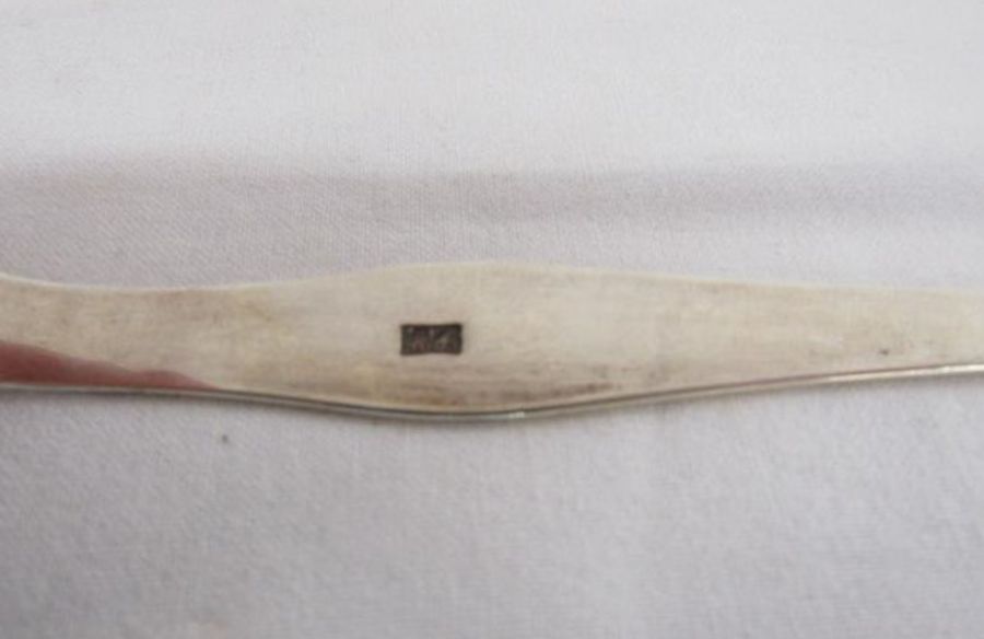 Hester Bateman silver sugar bow and Langley Archer West London 1898 spoon - total weight 1.9ozt - Image 7 of 7