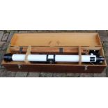 Prinz Optics Astronomical telescope model 660 (D = 76.2mm F = 1250mm) & tripod in wooden box