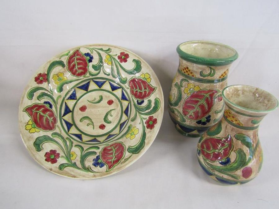 Falcon Ware 'Sanora' made in Sylvac England large dish/plate and 2 vases and a piece of Carnival - Image 2 of 2