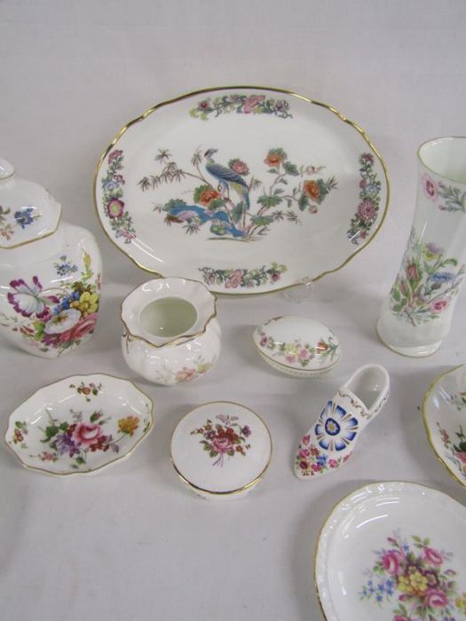 Collection of decorative China to include Royal Albert, Wedgwood, Hammersley, Royal Crown Derby ' - Image 3 of 4