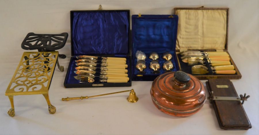 Cased silver plate fish knives and forks, trivets, copper hot water bottle etc