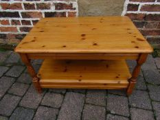 Pine coffee table approx. 76cm x 51cm