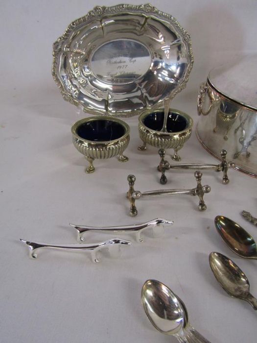 Collection of silver plate to include muffin warmer, ice bucket, carving rests, spoons etc - Image 2 of 9