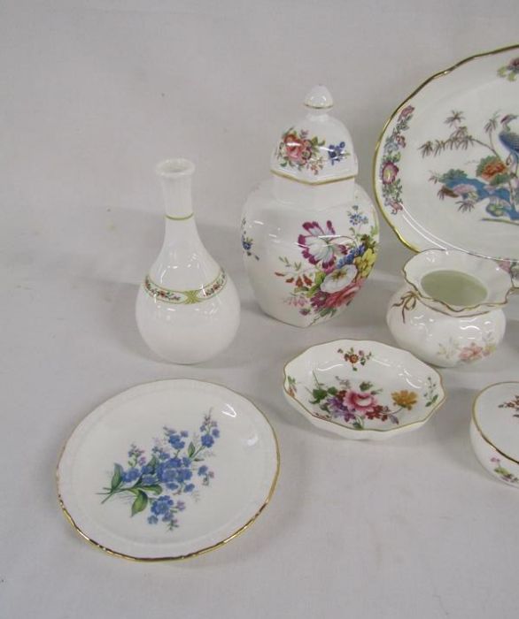 Collection of decorative China to include Royal Albert, Wedgwood, Hammersley, Royal Crown Derby ' - Image 2 of 4