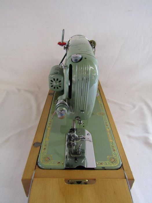 Musical Sunlik sewing machine includes attachments and instructions (no power or foot pedal) - Image 13 of 13