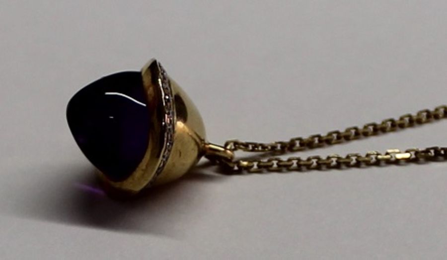 Links of London 18ct yellow gold Infinite Love pendant with central sugar loaf amethyst surrounded