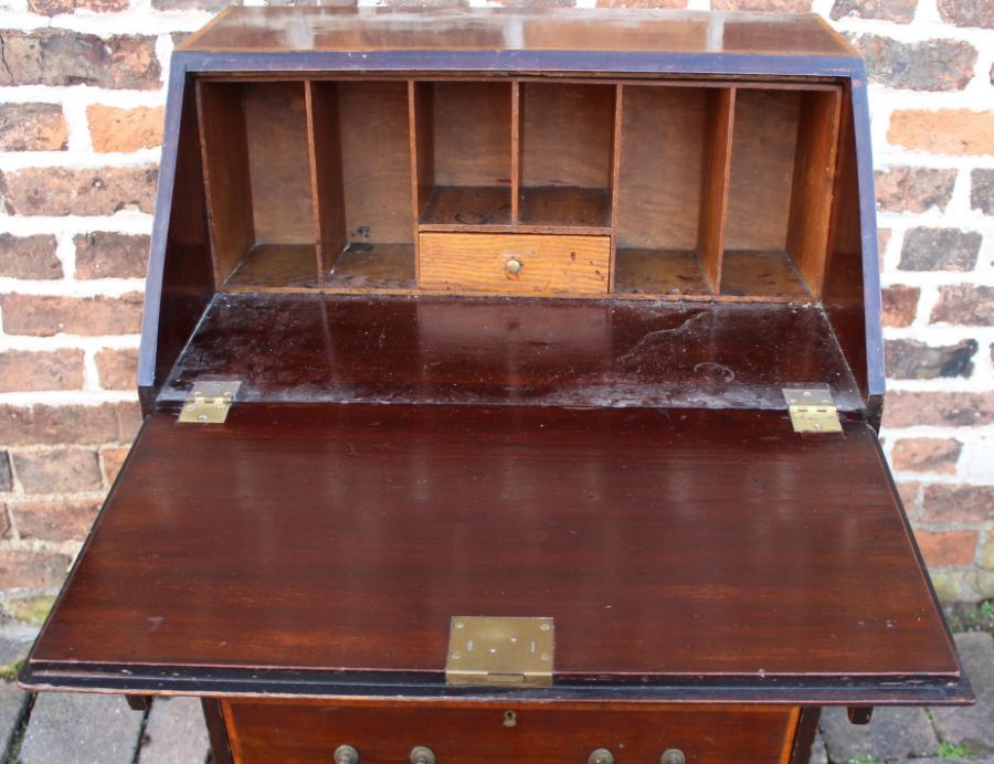 Small Edwardian mahogany bureau - Image 2 of 2