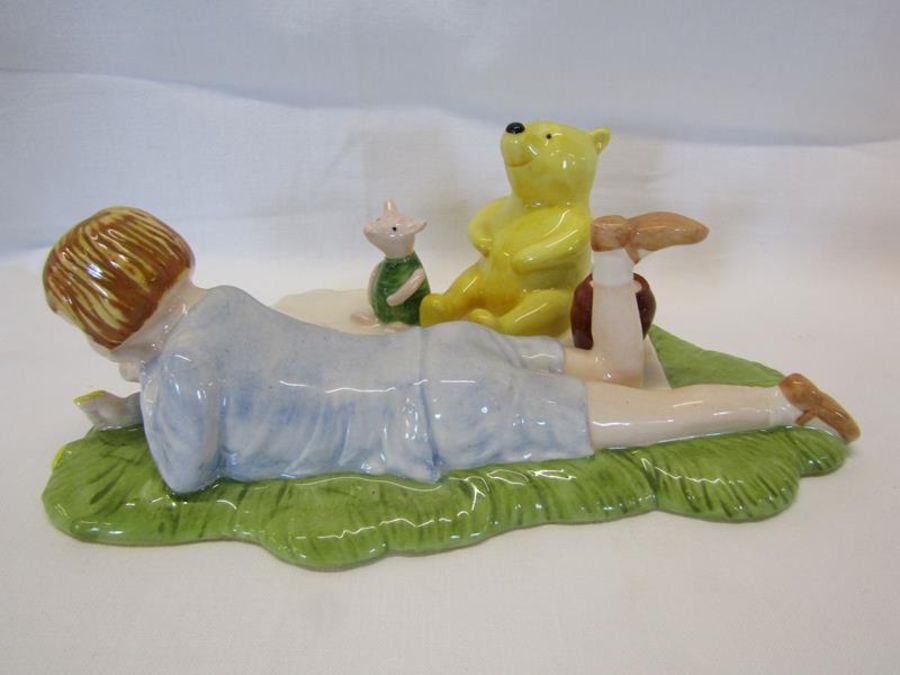 2 Royal Doulton limited edition Winnie The Pooh figurines: "Summer's Day Picnic" 960 / 5000 & "I' - Image 3 of 12