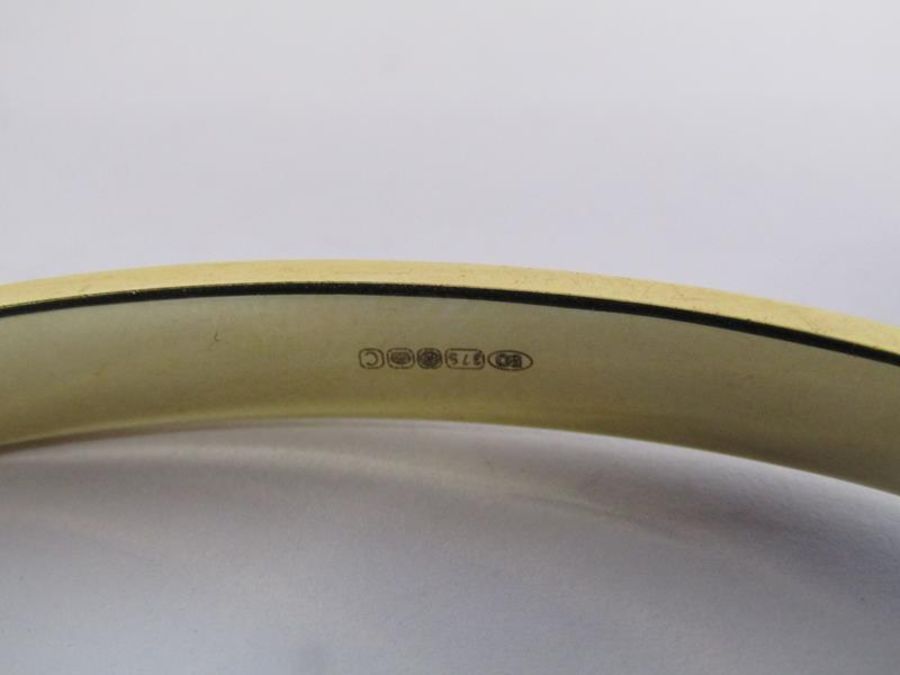 9ct gold bangle - total weight 12.14g - Image 2 of 4