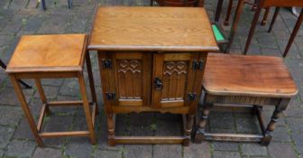 Small oak cabinet, small table/stool & a plant stand