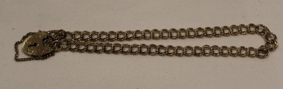 9ct gold double curb link bracelet with padlock clasp 4.99g