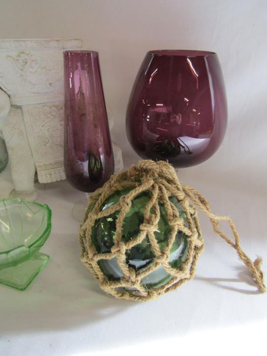 Collection of glassware includes coloured oversized glass, buoy, wine glasses and elephant plant - Image 5 of 5