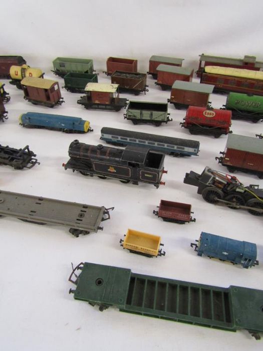 Collection of 00 and N gauge trains and rolling stock - Bild 3 aus 5