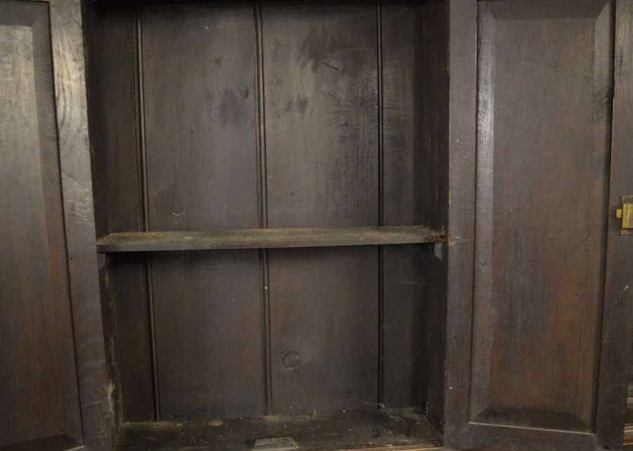 18th century oak dresser with brass handles - Image 2 of 3