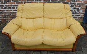 Mustard colour leather Stressless Ekornes 'Reno' recliner sofa