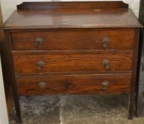 Early 20th century oak chest of drawers