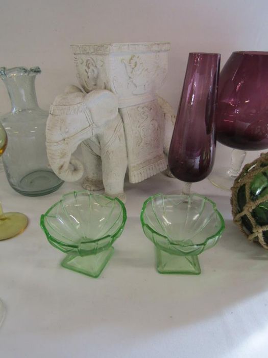 Collection of glassware includes coloured oversized glass, buoy, wine glasses and elephant plant - Image 4 of 5