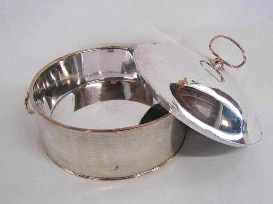 Collection of silver plate to include muffin warmer, ice bucket, carving rests, spoons etc - Image 7 of 9