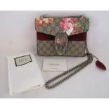 Gucci 'Dionysus' floral handbag with dragon clasp - slight mark to base from gunmetal chain being