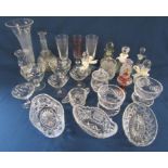 Mixed glassware to include vase, drinks glasses, grapefruit dishes, bottles etc