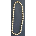 Small pearl necklace with clasp marked 585 (14ct)