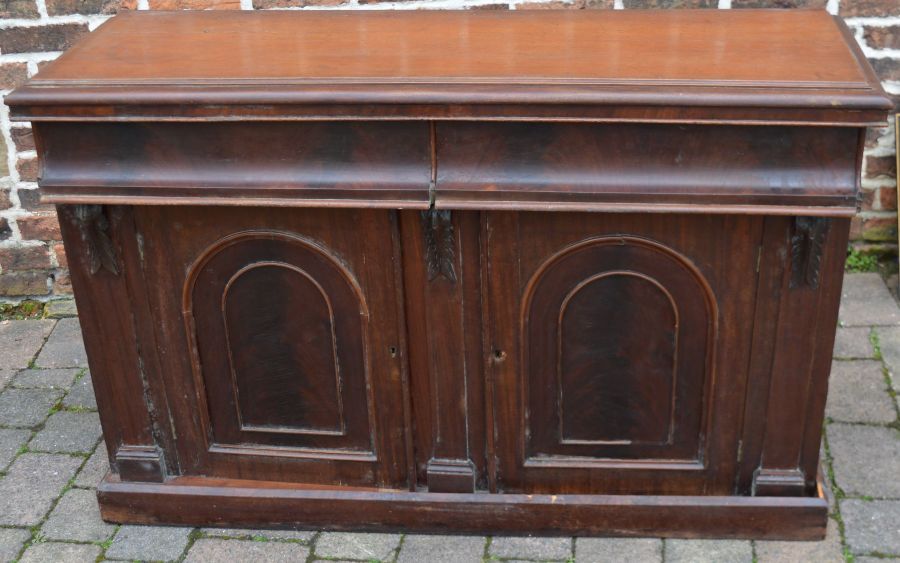 Victorian mahogany sideboard (plinth requires reattaching) L 137 cm D 46cm Ht 90cm