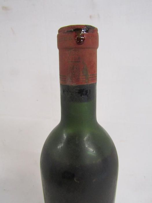 Grand Vino de Chateau Latour - Premier Grand Cru Classe - Pauillac-Medoc 1958 in a Grand Vins de - Image 5 of 6
