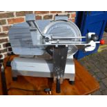 Semi-automatic electric meat slicer