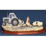 Border Fine Arts Frosty Morning BO343 with box (base 43cm wide)