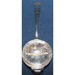 Silver tea strainer London 1942 maker possibly Robert Pringle 1.22ozt