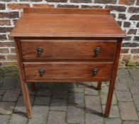 Early 20th century oak chest of drawers on raised legs, H84cm x D43.5cm x W76cm