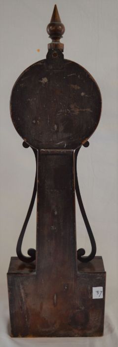 19th century American Federal mahogany banjo wall clock with twin weight driven mechanism (cracked - Image 5 of 5