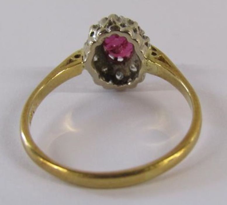 18ct gold ruby and diamond cluster ring - ring size O - Image 3 of 6