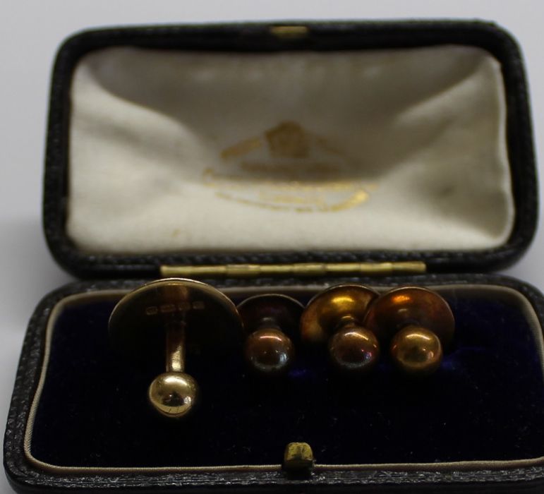 Cased set of 3 + 1 18ct gold shirt studs by J R & S 8.8g