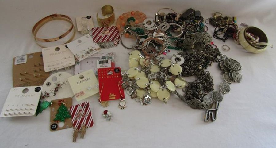 Mixed collection of costume jewellery