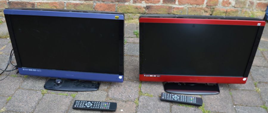 2 small Tecknika 23-231BR TV/DVD players