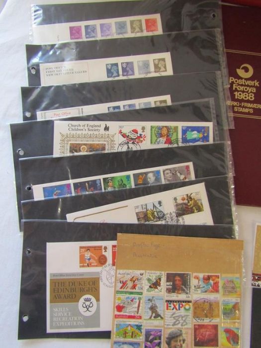 Collection of stamp albums includes The New Zealand stamp collection (still sealed), 2002 China - Image 2 of 9
