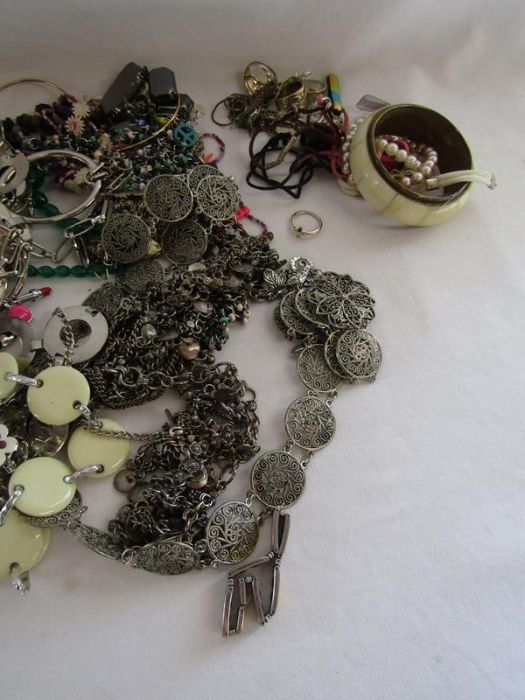 Mixed collection of costume jewellery - Image 5 of 5