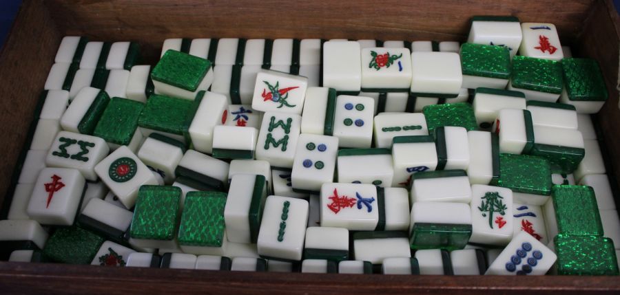 19th mahogany box containing mahjong solitaire set - Image 2 of 6