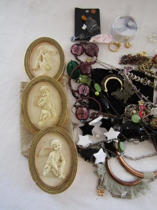 Mixed collection of costume jewellery - Image 2 of 3